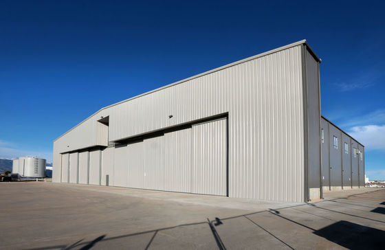 Υψηλή χάλυβα δομή προσκευασμένο αεροπλάνο hangar μεταλλικό αεροσκάφος hangars αποθήκη