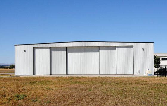 Προσαρμοσμένο ύψος Q355b Q235b Χάλυβα δομή hangar Prefab μεταλλικό hangar αεροσκάφος
