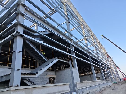 Διακοσμητικό πάνελ αλουμινίου και γυάλινος τοίχος κουρτίνας σχεδιασμένο σύγχρονη κατασκευασμένη δομή χάλυβα εμπορικά κτίρια